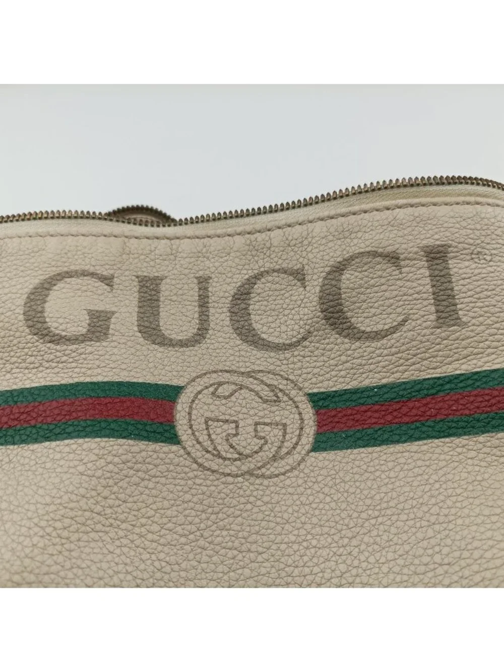 Gucci brand color